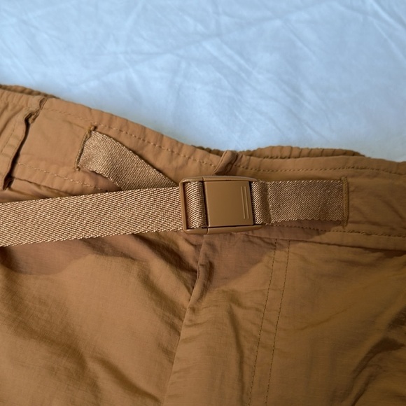 Eddie Bauer Large Brown Nylon Tan Cargo Shorts With Belt Camping Pocket - Picture 3 of 7